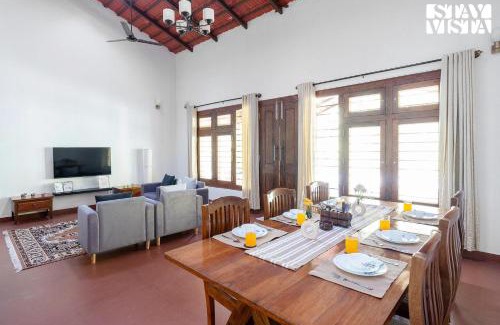 Somvarpet Villa | StayVista at Villa Estuaire with Bathtub
