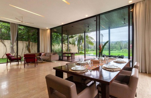 Parra Villa | StayVista Bella Antlia 3BHK, with Pvt Pool & Paddy view- Parra, North Goa
