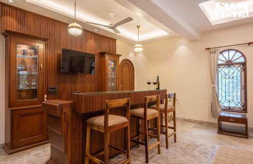 Khandala Villa | StayVista's Hillside Serenity - Hill-view villa with Outdoor pool, Bar, Spacious lawn, and Indoor & Outdoor activities