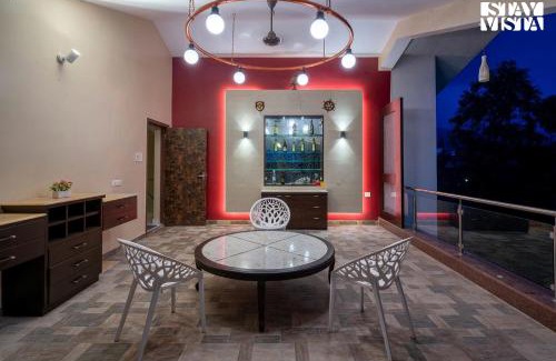 Wadgaon Villa | StayVista's River Song - Riverview Villa with Jacuzzi & Indoor Fun