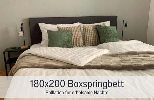Soflingen Apartment | StayWest52 - Balkon, WLAN, Parkplatz