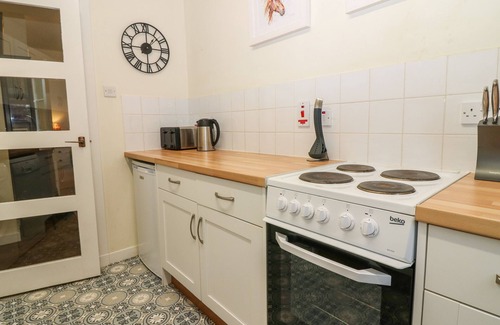 Alford Cottage | Steading Cottage - Craigievar Castle