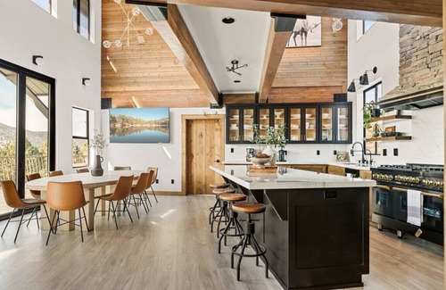 Baldwin Lake Cabin | Steel Pine Lodge · Steel Pine Lodge A Rustic Mountain Retreat Views!