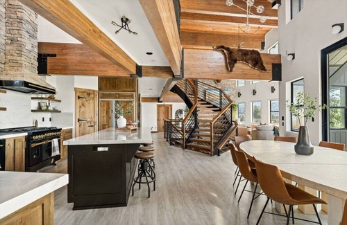 Baldwin Lake Cabin | Steel Pine Lodge · Steel Pine Lodge A Rustic Mountain Retreat Views!