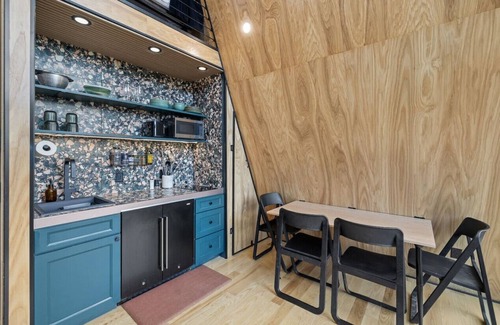 Lead Apartment | Steel Pines Cabin! Hot Tub! A-frame! Pet-friendly! Sauna!