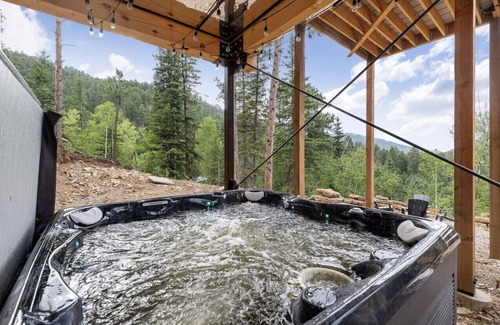 Lead Apartment | Steel Pines Cabin! Hot Tub! A-frame! Pet-friendly! Sauna!