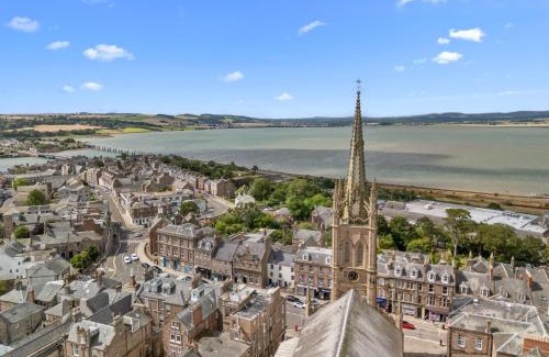 Montrose Apartment | Steeple View Apartment - Cosy 1 bed in Montrose