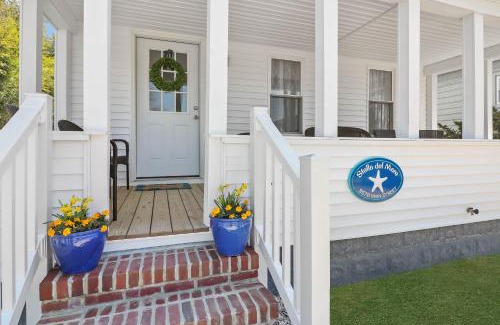 Chincoteague House | Stella del Mare - Charming home with relaxing porch!