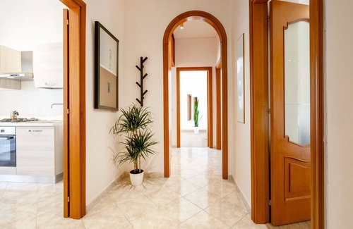 Municipio 2 Apartment | Stella - Urban Oasis of Contemporary Style