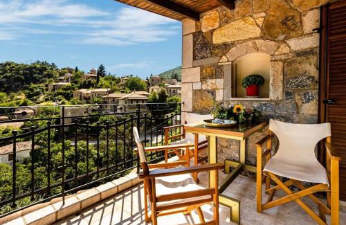 Trikolonoi Apartment | Stemnitsa Stone Residence - Comfy Mountain Getaway