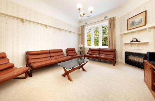 Albury House | Step Back in Time on Dean