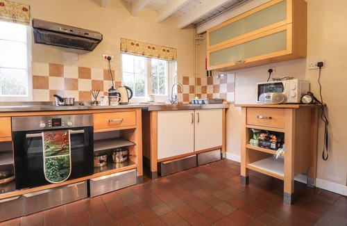 Fishguard House | STEP IN, family friendly, character holiday cottage in Fishguard