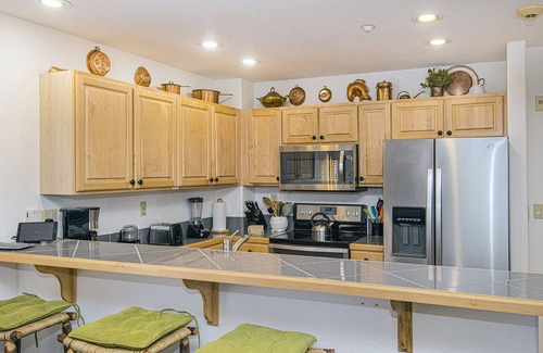 Edwards Condo | Steps from the Arrowhead lift in Beaver Creek, Views, garage, Ski Locker!!