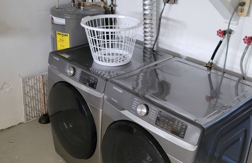 Indialantic By The Sea Condo | Steps From The Beach, 2BR/1BA Family Vacation Getaway in Melbourne, FL. Cool A/C