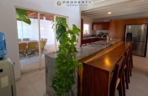 Bucerias Villa | Steps from the beach, pool, games room and privacy!