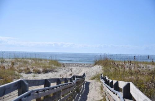 Atlantic Beach Apartment | Steps to Beach 2BR 2BA duplex
