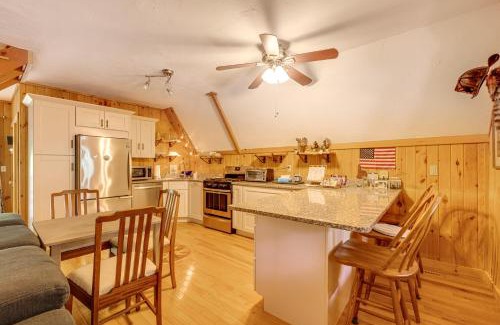 Eidelweiss Village House | Steps to Lake, Beach and Playground Madison Cabin