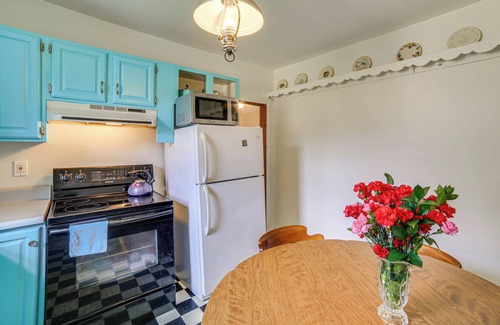 St Ignace House | Steps to Lake Huron: Retreat w/Yard in St Ignace