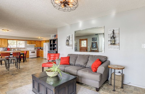 Pine Hollow House | Steps to Pine Hollow Reservoir: Home w/Fire Pit!