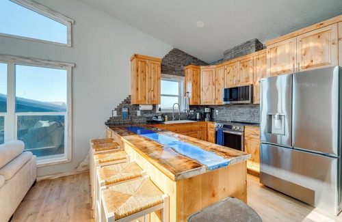 Westport House | Steps to Shore: Family Beach Getaway in Westport