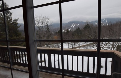 Jeffersonville Ski Chalet | Sterling (12 people) @ Smugglers Fam-style Chalets - 5 Min walk to the Resort