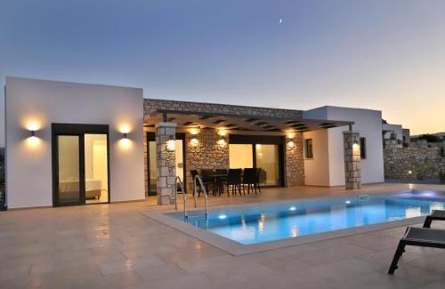 Kimouriotis Villa | Sternes Tropicana Executive Villa with pool, by Comfortbnb