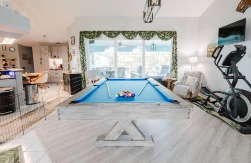 Port Charlotte - Charlotte Harbor House | steve and cori's tropical king suite 2