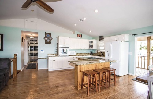 Goodland House | Stilt Home in Paradise