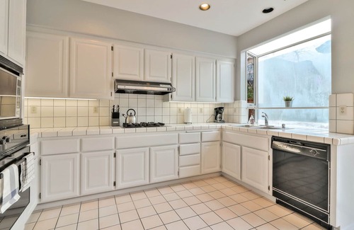 Townsend House | STN: Beautiful, Spacious 5 bd/3ba in San Jose