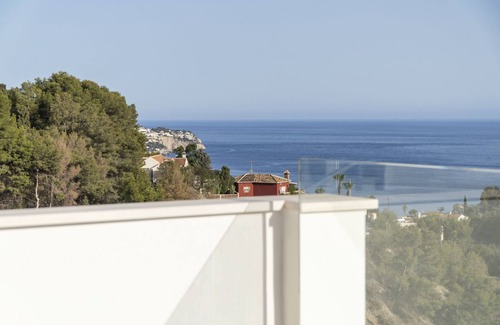 Almunecar House | STO10, Magnificent villa with private jacuzzi and beach club