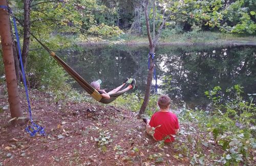 Tweed Hotel | Stoco Lake Lodge