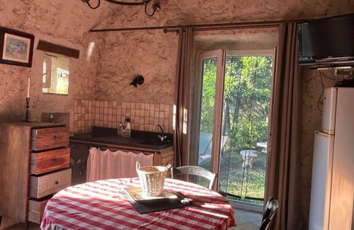 Cervione House | Stone casetta 3km from the sea near the port of taverna and moriani beach