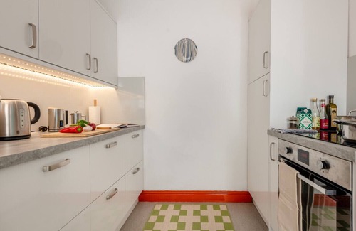 Swanage House | Stone Cottage - Swanage