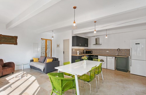 Saint-Pons-de-Mauchiens House | STONE HOUSE: CHARM AND AUTHENTICITY BETWEEN VINEYARD AND GARRIGUE