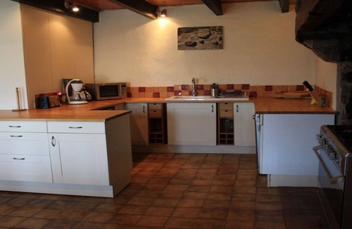 Crozon House | Stone house in the countryside for 11 people