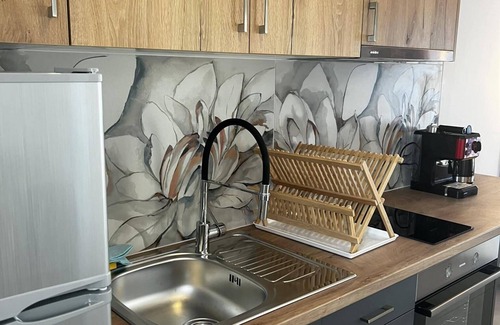 Tsonia Apartment | Stone house on the red beach of Tsonia, Lesvos.nn