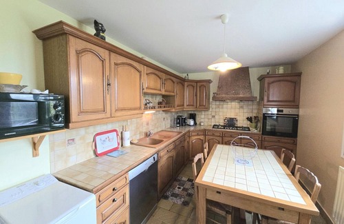 Marquay Cottage | Stone house with garden and parking near Sarlat