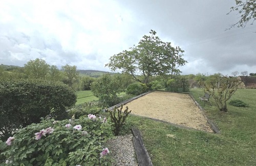 Marquay Cottage | Stone house with garden and parking near Sarlat