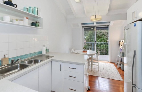 Avoca Beach Apartment | Stone's Throw From The Beach