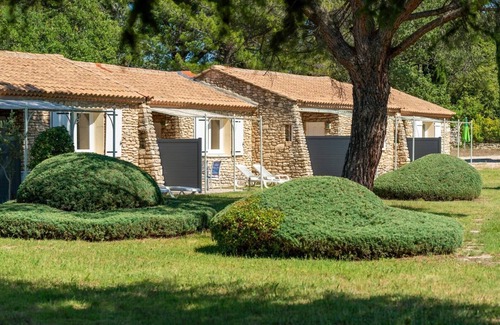 La Roque-sur-Pernes House | Stone Villa of Provence