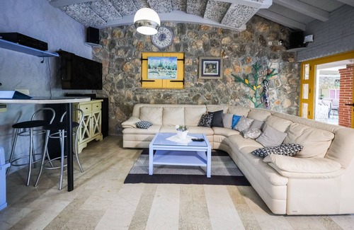 Poljica Villa | Stone Villa Pequena Perla, in Dalmatia,with a Pool