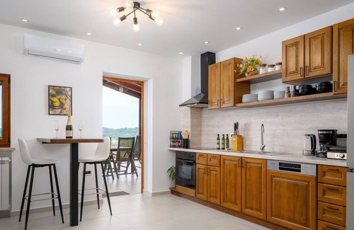 Zamask Villa | Stone villa Zamask with a pool and a lovely view