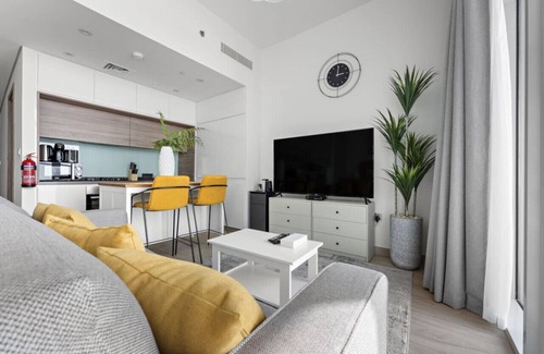 Dubai Marina Apartment | StoneTree - Studio One Studio - Prime Location