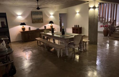 Uswetakeiyawa Hotel | Stonewater Beach Villa, Negombo