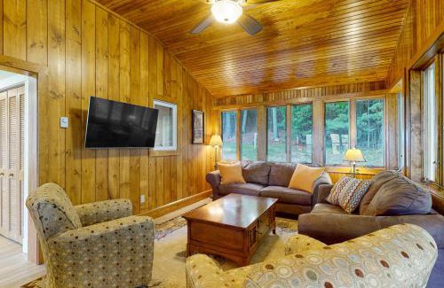 Moultonborough House | Stoneybrook Retreat Haven - The Carriage House