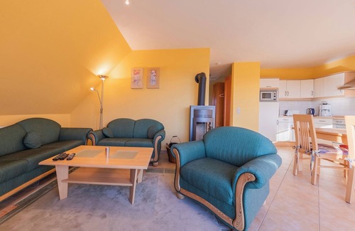 Muritz Apartment | Storchenhorst vacation apartment with unobstructed views in Göhren-Lebbin
