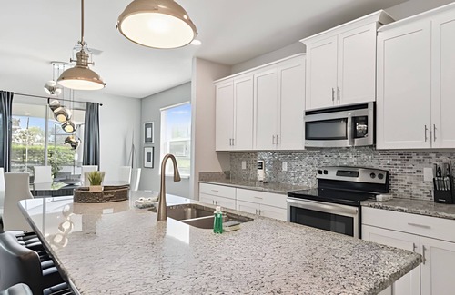 Kissimmee Villa | Storey Lake Luxury | 6BR Home + Pool