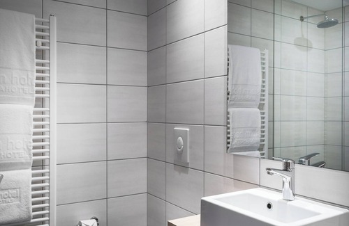 Hliðar Hotel | Storm Hotel by Keahotels