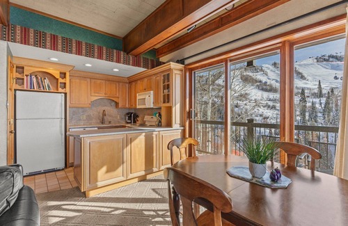 Steamboat Springs Condo | Storm Meadows Club A-219: Corner Unit w/Amazing Panoramic Views + Club Amenities, Ski In/Out