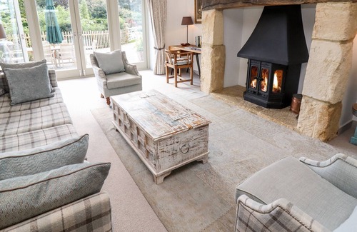 Churchill House | STOW COTTAGE BARN, pet friendly, luxury holiday cottage in Kingham